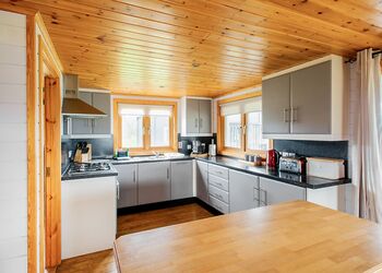 The Bluebells - Fairway Lakes Lodges, Fritton