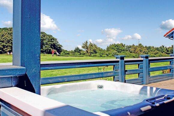 The Greens - Fairway Lakes Lodges, Fritton