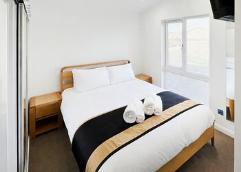 Executive Lodge with Hot Tub - Foxhunter Park, Monkton, Nr Ramsgate