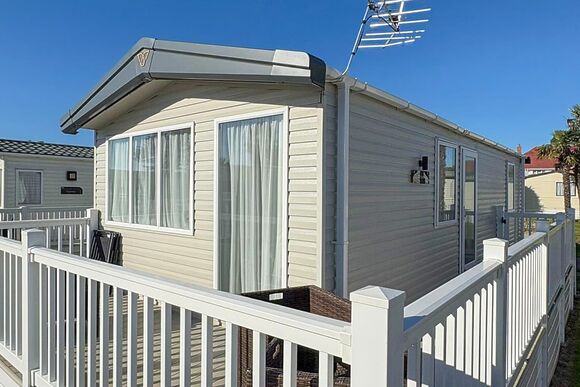 Quex Caravan Plus - Foxhunter Park, Monkton, Nr Ramsgate