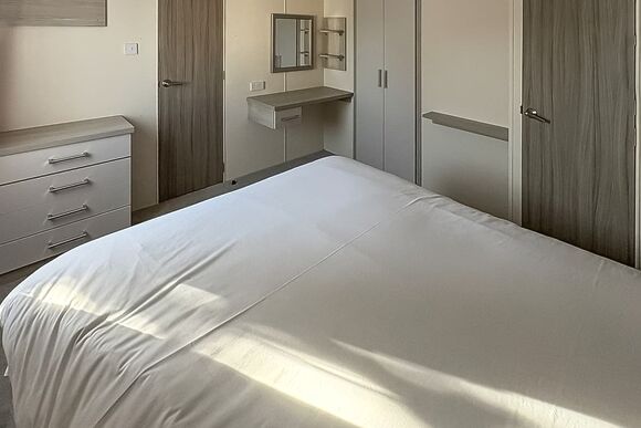 Canterbury 4 (Pet) - Foxhunter Park, Monkton, Nr Ramsgate