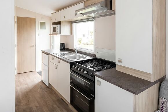 Value (Pet) - Foxhunter Park, Monkton, Nr Ramsgate