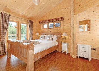 The Queens Lodge - Gadlas Park, Ellesmere