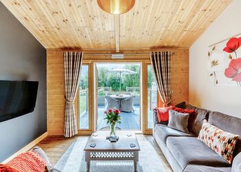 The Queens Lodge - Gadlas Park, Ellesmere