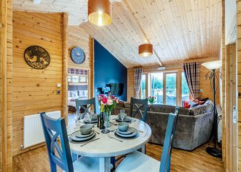 The Queens Lodge - Gadlas Park, Ellesmere