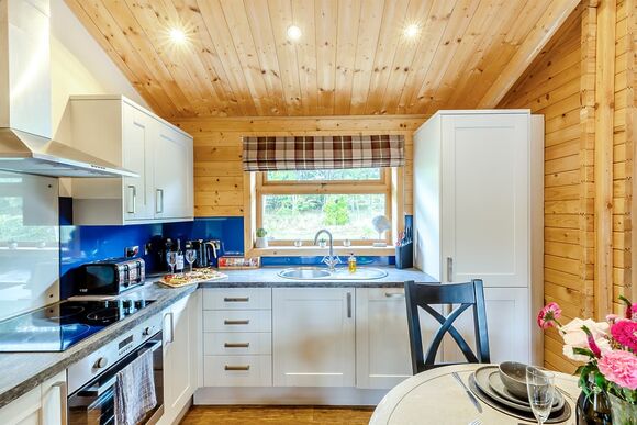 The Queens Lodge - Gadlas Park, Ellesmere