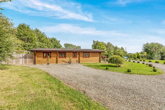 Buckingham Lodge - Gadlas Park, Ellesmere