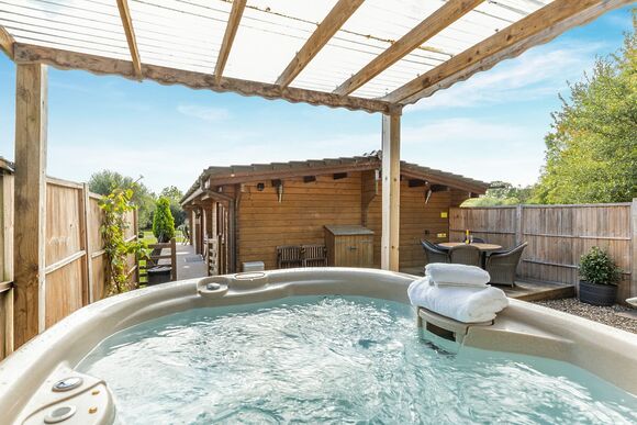 Buckingham Lodge - Gadlas Park, Ellesmere