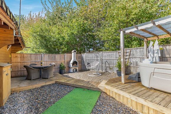 Buckingham Lodge - Gadlas Park, Ellesmere