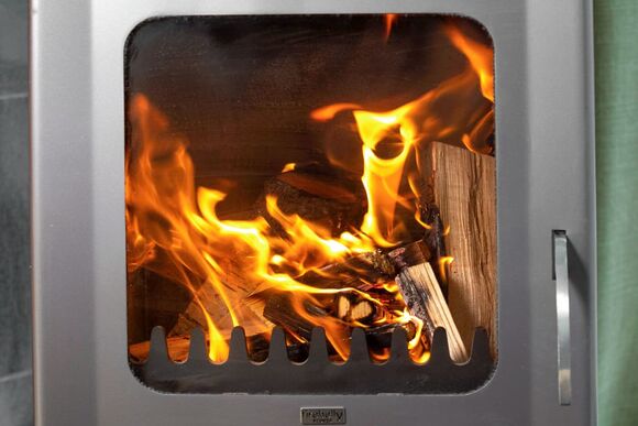 Golden Oak 3 Pet - Garwnant Brecon Beacons, Merthyr Tydfil