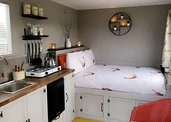 Pheasant’s Nest - Glamp @ The Priory, Aldeby