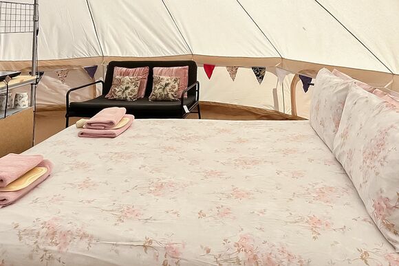 Country Cottage - Glamp @ The Priory, Aldeby
