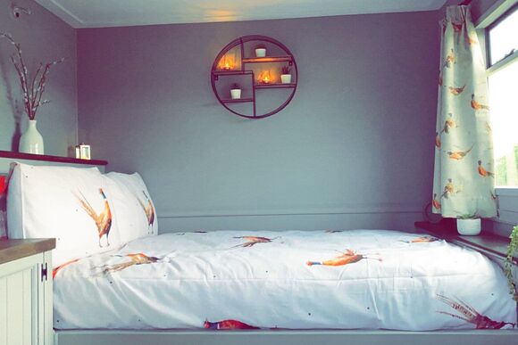 Pheasant&rsquo;s Nest - Glamp @ The Priory, Aldeby