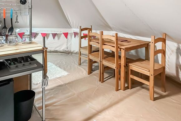 Scotch Mist - Glamp @ The Priory, Aldeby