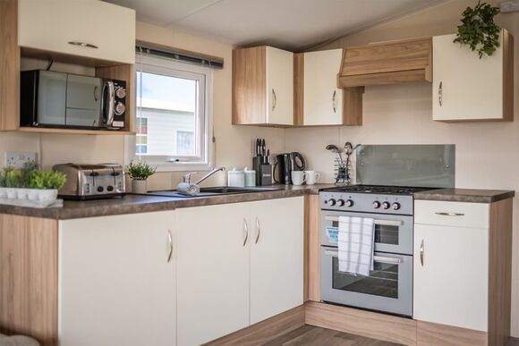 Gold 8 - Golden Gate Holiday Centre, Towyn, Conwy