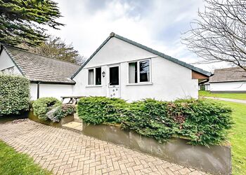 Ocean Tide Villa 3 Hot Tub (Pets Welcome) - Golden Coast Holiday Park, Woolacombe