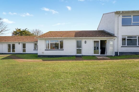 Surf Wave Apartment 2 - Golden Coast Holiday Park, Woolacombe