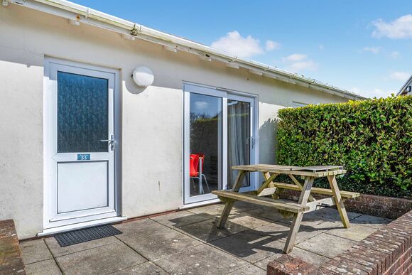 Shoreline Apartment 1 - Golden Coast Holiday Park, Woolacombe