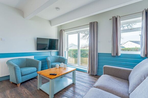 Shoreline Apartment 3 (Pets Welcome) - Golden Coast Holiday Park, Woolacombe
