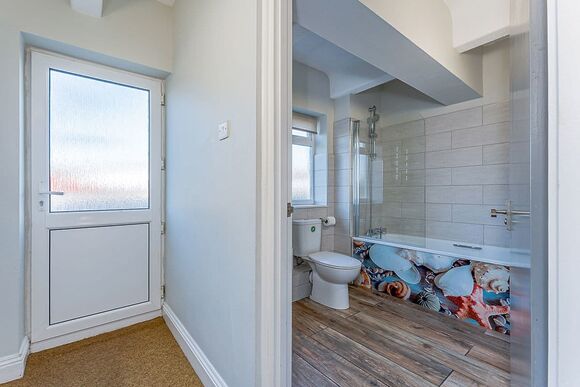 Shoreline Apartment 3 (Pets Welcome) - Golden Coast Holiday Park, Woolacombe