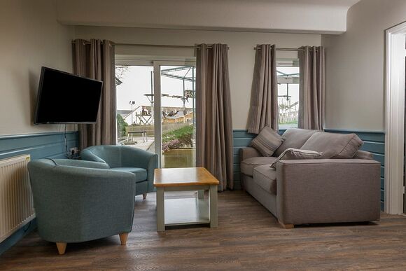Shoreline Apartment Plus 3 (Pets Welcome) - Golden Coast Holiday Park, Woolacombe