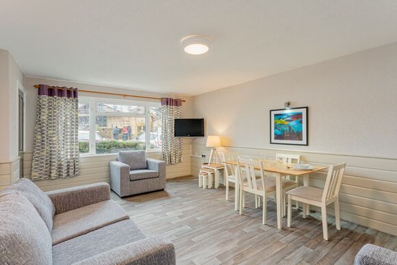 Seashell House 2 (Pets Welcome) - Golden Coast Holiday Park, Woolacombe