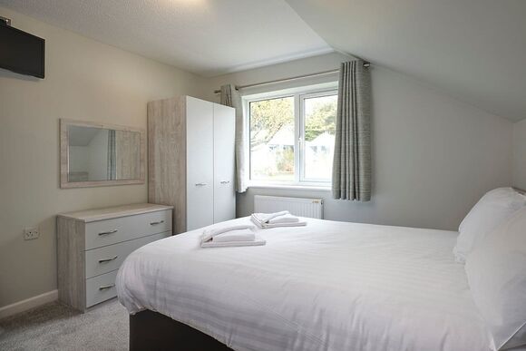 Ocean Breeze Villa 3 (Pets Welcome) - Golden Coast Holiday Park, Woolacombe