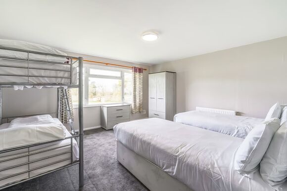 Surf Wave Apartment 2 (Pets Welcome) - Golden Coast Holiday Park, Woolacombe