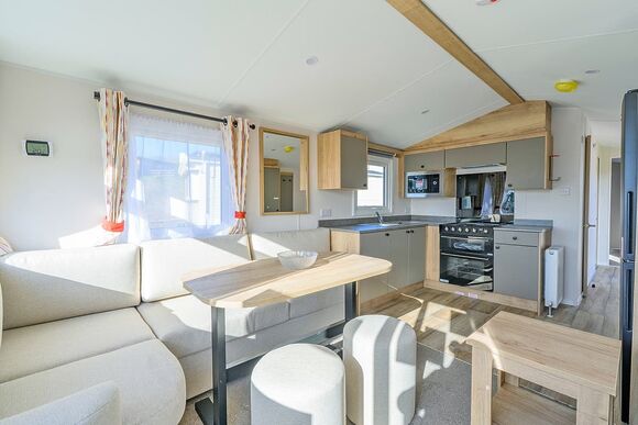 Ocean Wave Caravan (Sleeps 4, Pet Friendly) - Golden Coast Holiday Park, Woolacombe