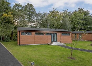 Otters View - Gadgirth Estate Luxury Lodges, Annbank, Ayr