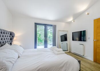 Otters View - Gadgirth Estate Luxury Lodges, Annbank, Ayr