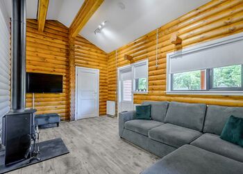 Holly Lodge - Gadgirth Estate Luxury Lodges, Annbank, Ayr