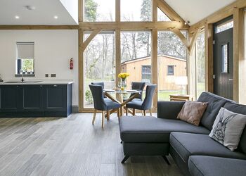 Woodcutters Lodge - Gadgirth Estate Luxury Lodges, Annbank, Ayr