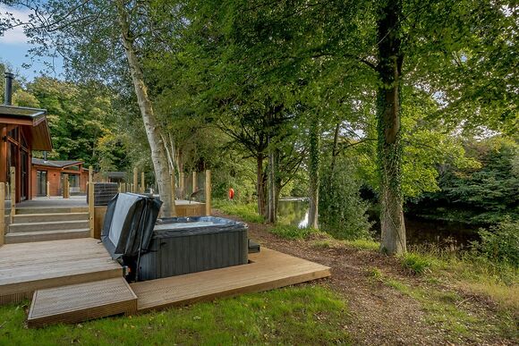 Kingfisher View - Gadgirth Estate Luxury Lodges, Annbank, Ayr