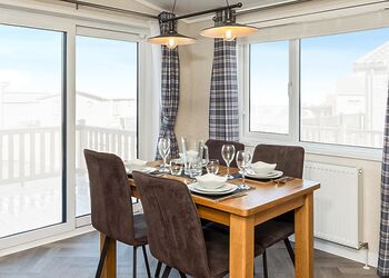 Exclusive Lodge 2 Bed (Pet) HT - Green Hill Farm Holiday Village, Landford,  Nr Salisbury