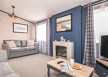 Exclusive Lodge 2 Bed HT (Pet) - Green Hill Farm Holiday Village, Landford,  Nr Salisbury