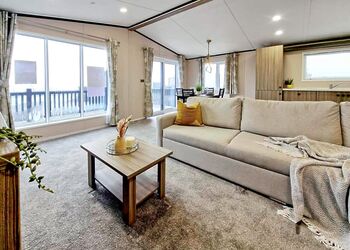 Exclusive Lodge 3 Bed HT - Green Hill Farm Holiday Village, Landford,  Nr Salisbury