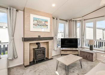 Exclusive Lodge 3 Bed (Pet) HT - Green Hill Farm Holiday Village, Landford,  Nr Salisbury