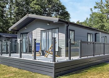 Exclusive Lodge 3 Bed (Pet) HT - Green Hill Farm Holiday Village, Landford,  Nr Salisbury