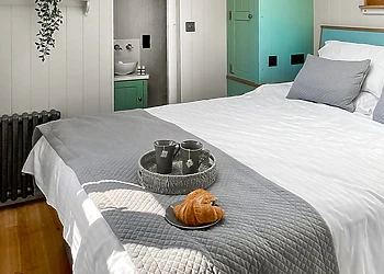 Woodland Hideaway HT - Green Hill Farm Holiday Village, Landford,  Nr Salisbury