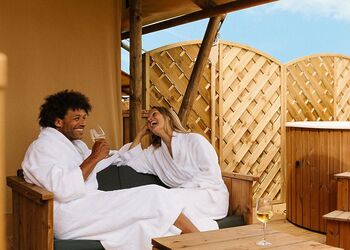 The Woody Safari Tent (Pet) - Green Hill Farm Holiday Village, Landford,  Nr Salisbury