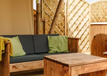 The Woody Safari Tent (Pet) - Green Hill Farm Holiday Village, Landford,  Nr Salisbury