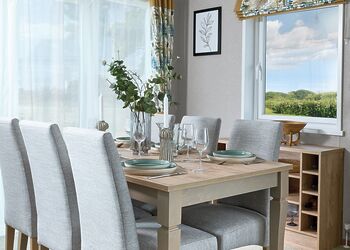 Exclusive Lodge 4 bed HT - Green Hill Farm Holiday Village, Landford,  Nr Salisbury