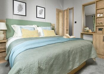 Exclusive Lodge 4 bed HT - Green Hill Farm Holiday Village, Landford,  Nr Salisbury