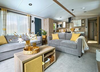 Premium 2 bed HT Pet - Green Hill Farm Holiday Village, Landford,  Nr Salisbury