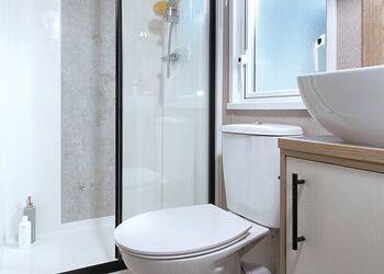 Premium Holiday Home 2 bed HT Pet - Green Hill Farm Holiday Village, Landford,  Nr Salisbury