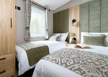 Premium Holiday Home 3 bed HT Pet - Green Hill Farm Holiday Village, Landford,  Nr Salisbury