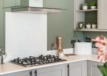 Autograph Glass House Hot Tub 2 Luxury  Slps 4 - Green Hill Farm Holiday Village, Landford,  Nr Salisbury