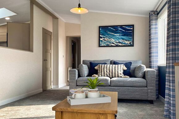 Exclusive Lodge 2 Bed (Pet) HT - Green Hill Farm Holiday Village, Landford,  Nr Salisbury