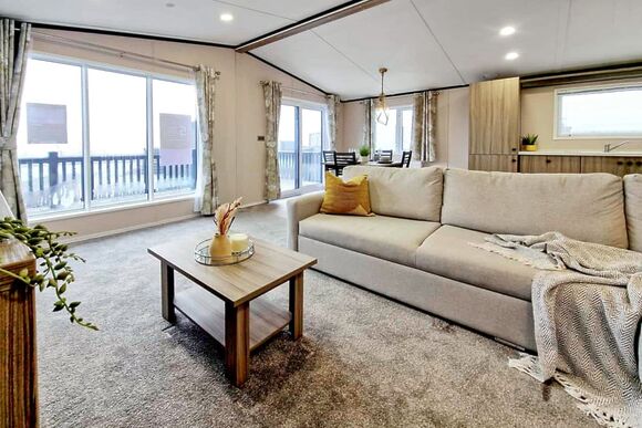 Exclusive Lodge 3 Bed HT - Green Hill Farm Holiday Village, Landford,  Nr Salisbury